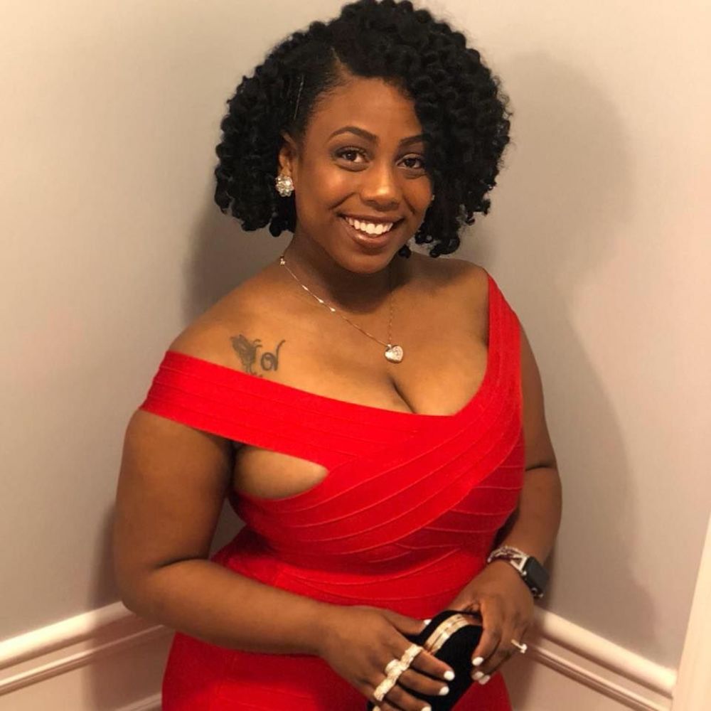 Meet your Posher, Alicia